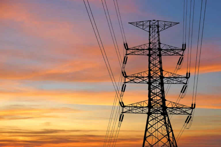 تدوین یکصد برنامه عملیاتی برای مدیریت بار شبکه برق در تابستان 1401