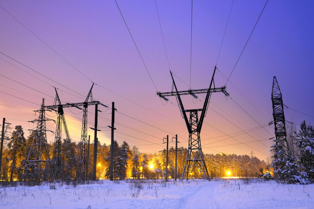 تشریح راهکارهای انجام شده در صنعت برق کشور به منظور پاسخگویی بار در زمستان 1400